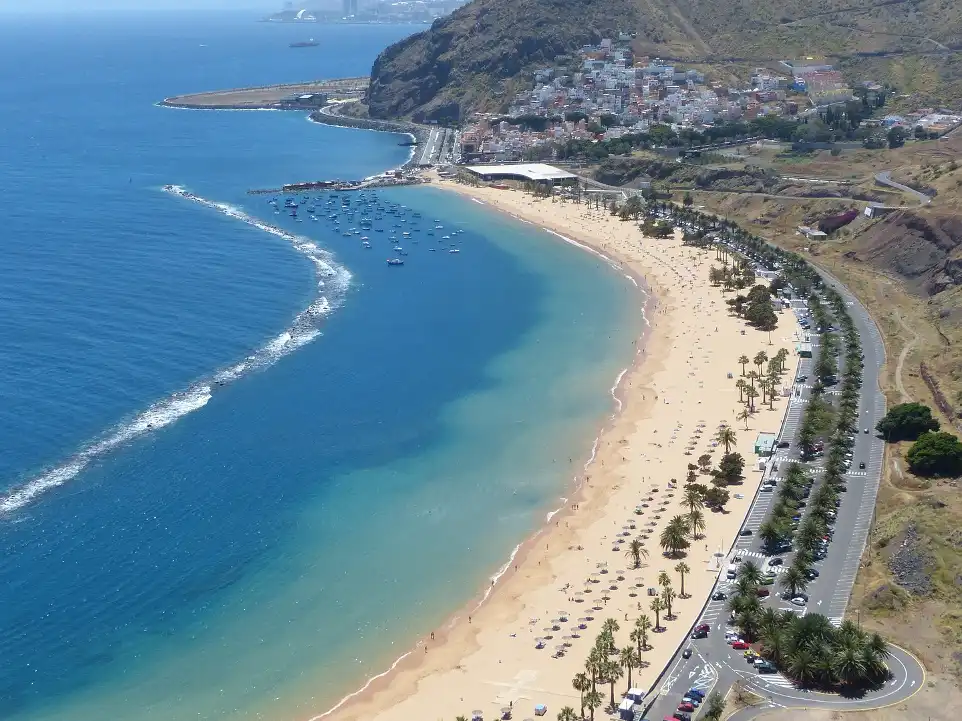 Playa de las Teresitas Playa de las Teresitas - mejores playas de tenerife