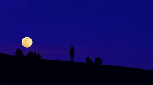 "Hace muchas Lunas" Tour Astronómico